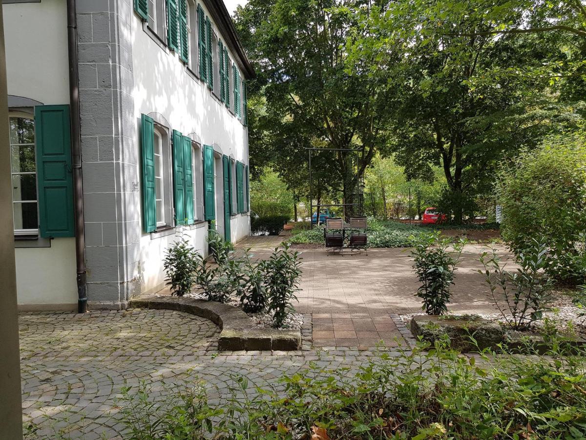 Ehem. Sommerresidenz Von Fürst Friedrich Iii. App.1 Und App.2 *
